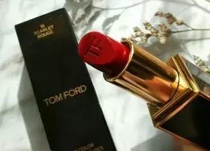 直男选口红？能笑一百年的灾难现场！说，你男人中招没？