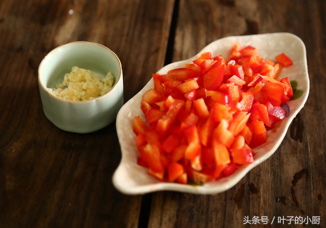 北京菜价涨得吓人，油麦菜都9.9元了！这个不花钱，抓紧要过季了