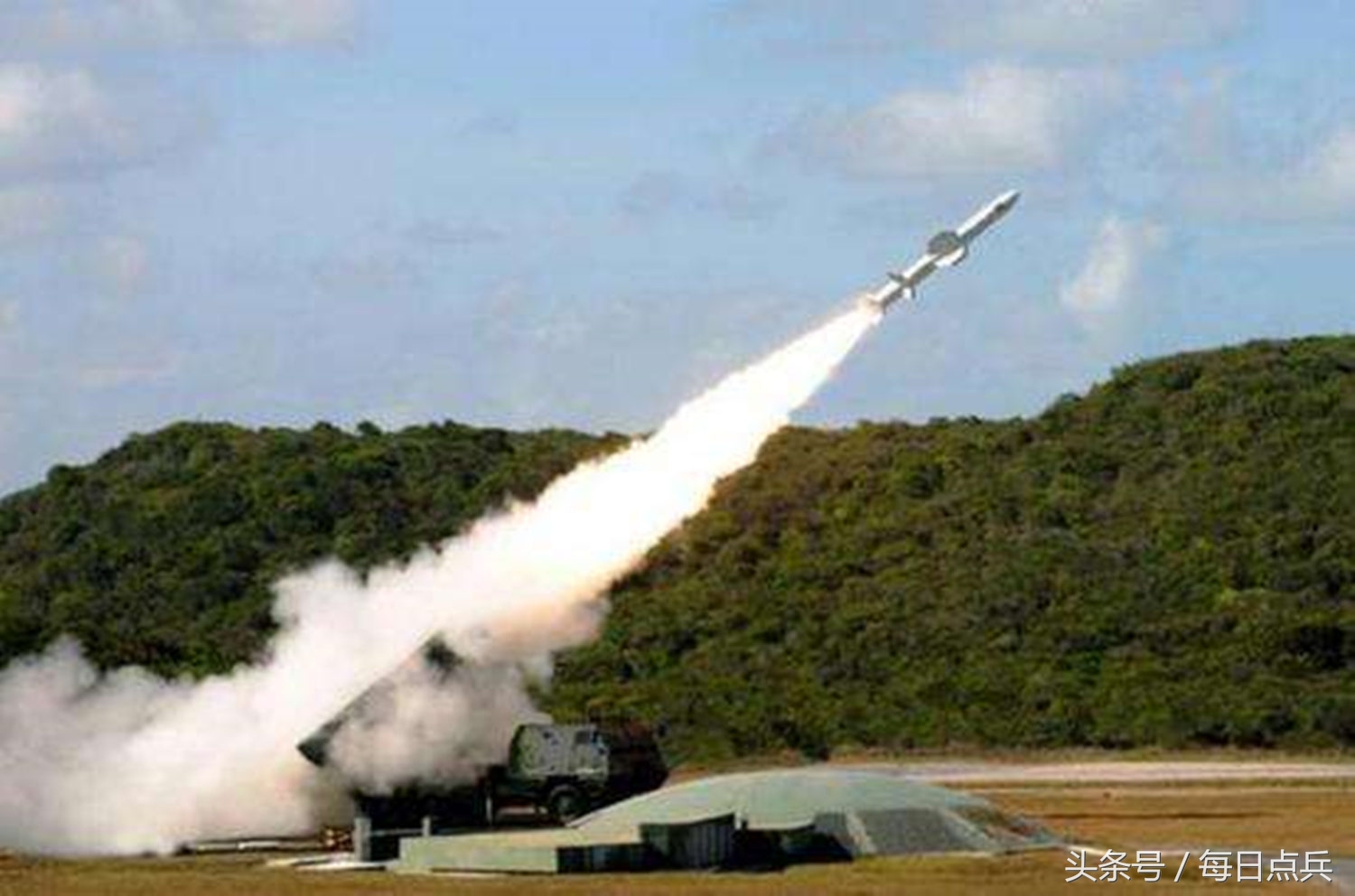 中国巡航导弹航母,发展航母与弹道导弹