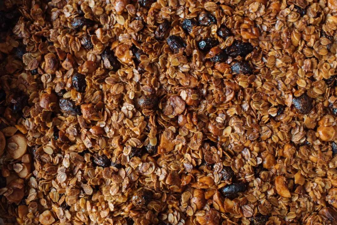 男生叫你多喝热水该怎么怼回去,男生叫你多喝热水穿衣服