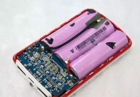 你还知道哪些东西不能带上飞机,飞机上随身不能携带的东西有哪些