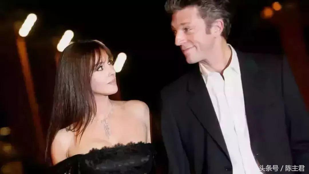 她是全球公认的最性感女神，“裸露”却不情色的人间*物尤**！