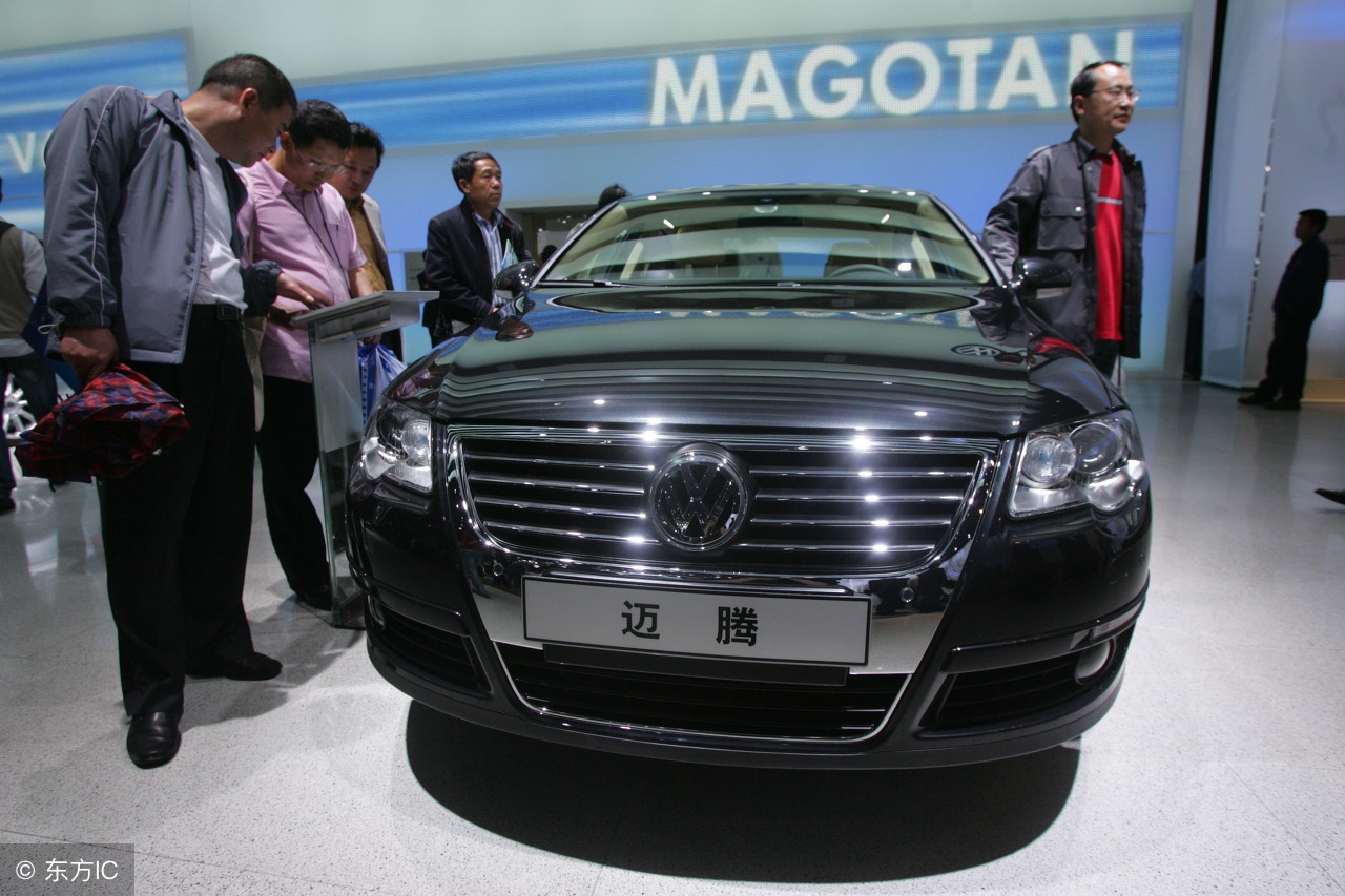 13年迈腾1.8t豪华版现在值得买吗,17年迈腾1.8t豪华版二手车多少钱