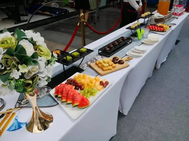 山原佳境一院泊心——诗与远方遵义城市展厅盛大开放