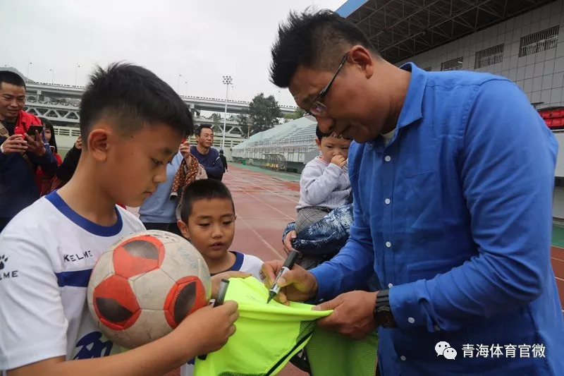 2002国家队张恩华,中国足球运动员张恩华