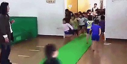 侧空翻、倒立行走、十级跳箱，日本幼儿园“变态”课甩我们十条街