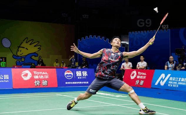 初学者打羽毛球正确的打法,初学者打羽毛球的正确打法