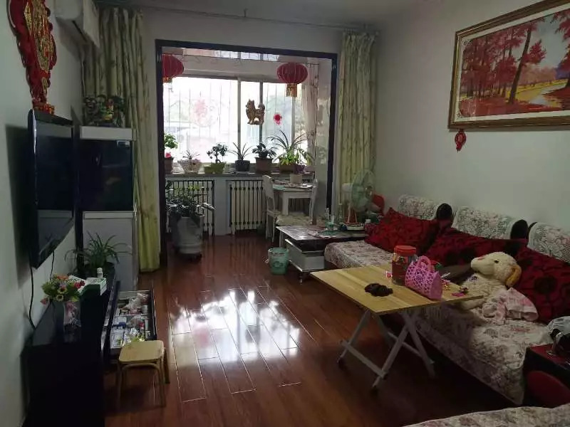 石河子精装修房出售,石河子房源三室一厅