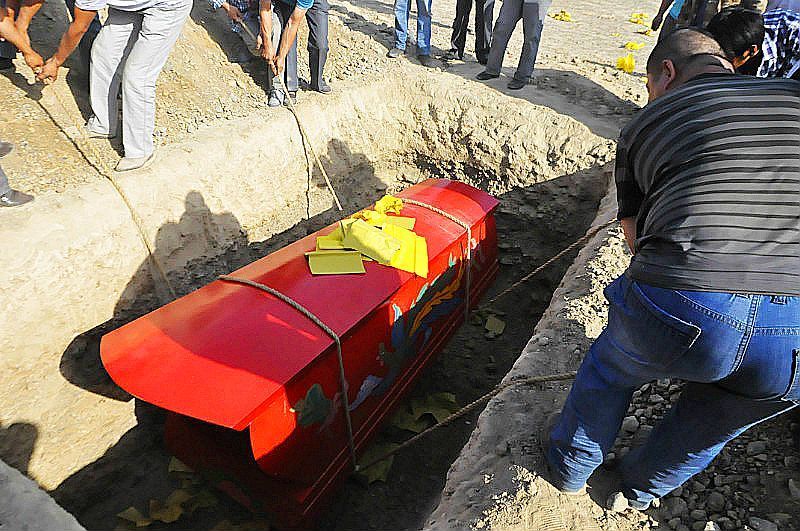 农村俗语横梁压顶家败人亡啥意思,横梁压顶家败人亡的说法