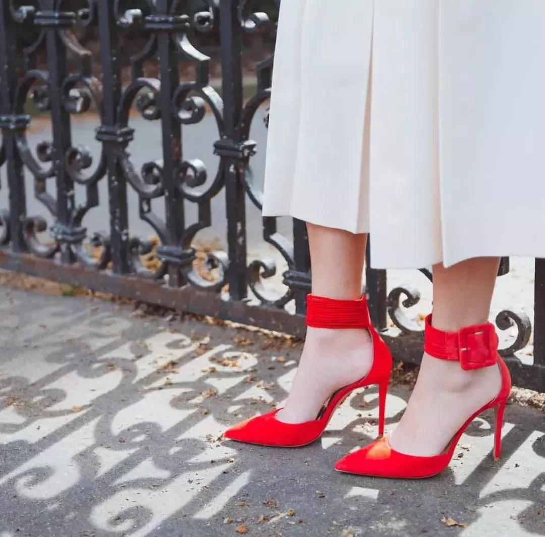 这双鞋火成这样，但我劝你别买！