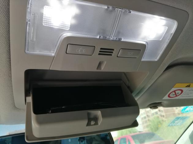 丰田卡罗拉双擎跑多少公里后省油,卡罗拉双擎和凯美瑞双擎哪个省油