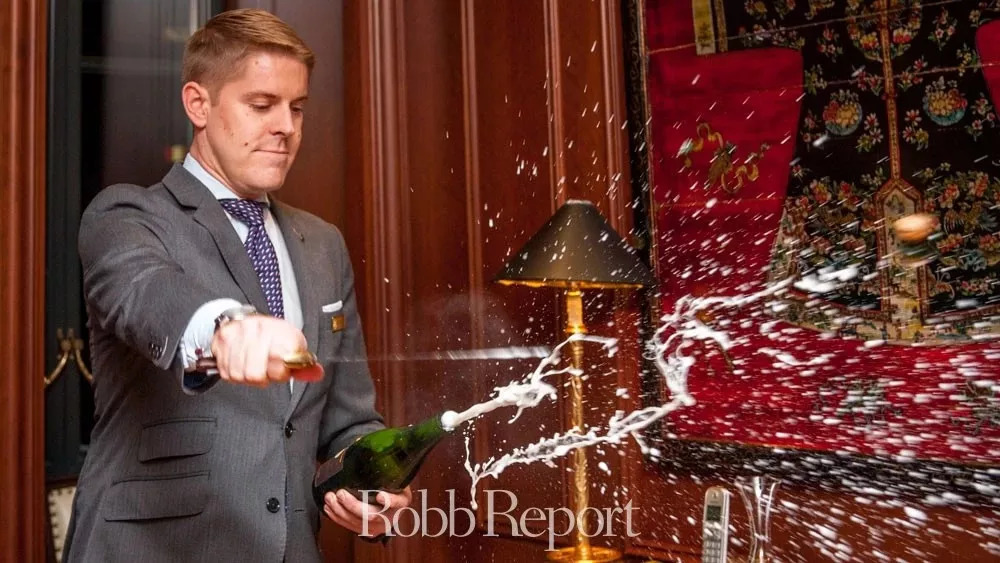 琼瑶杯·美酒丨这个秋天来一场与香槟的冒险之旅