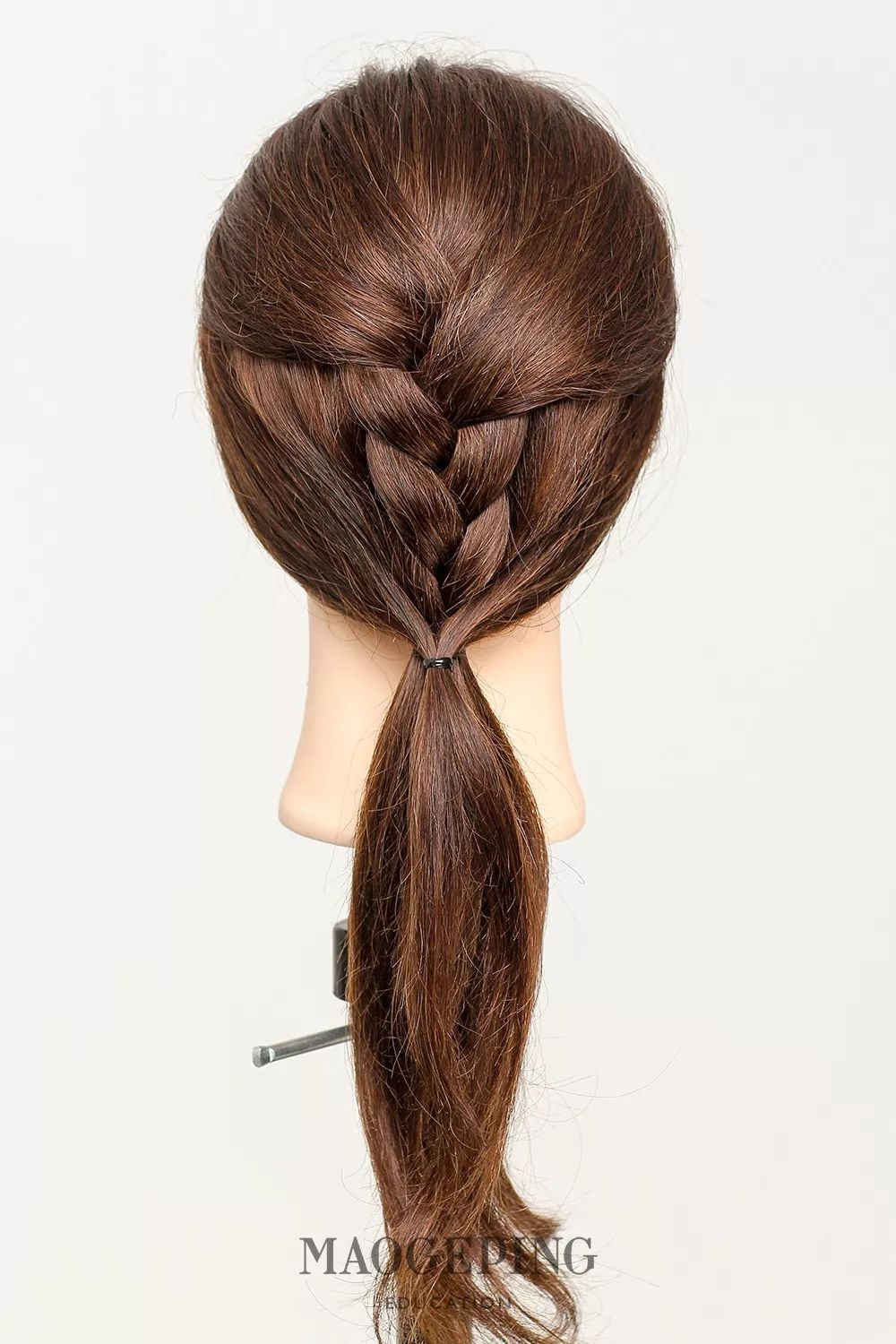 女童8-9岁中短发怎么扎简单又漂亮,30岁短发怎么扎好看又简单漂亮