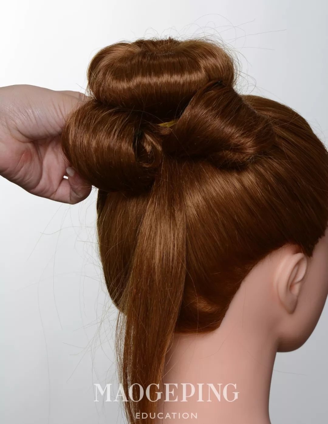 女童8-9岁中短发怎么扎简单又漂亮,30岁短发怎么扎好看又简单漂亮