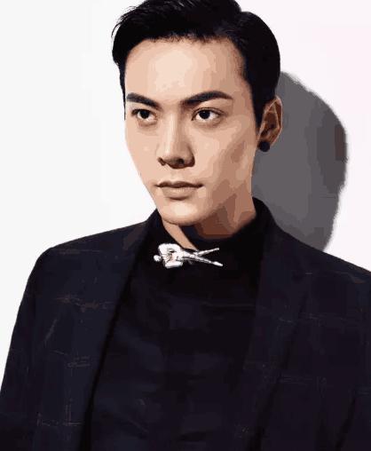 眉毛好看适合的男士发型,男士帅气眉毛造型