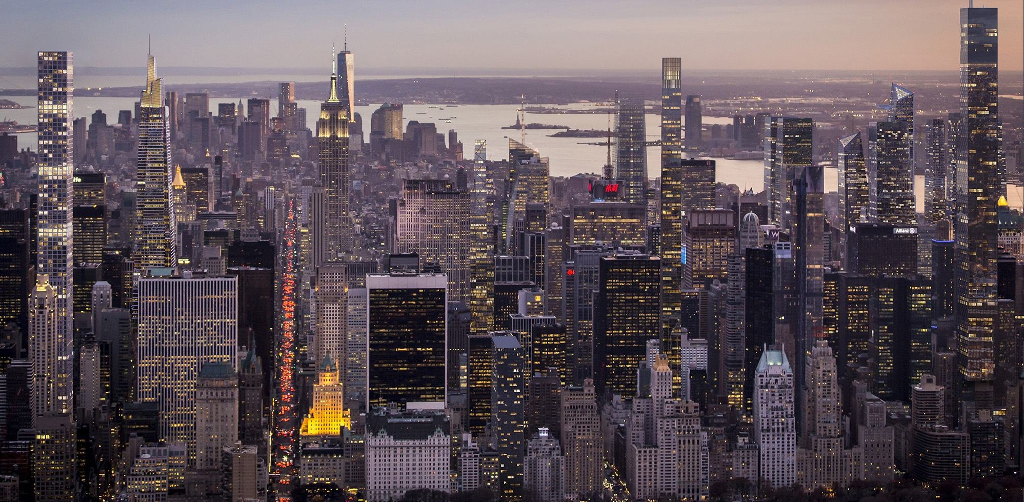 在美国洛杉矶，他们这样跟房租和房东作斗争