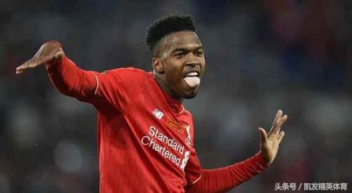 足球场上的神奇替补：我上来就能进球你能把我咋的？