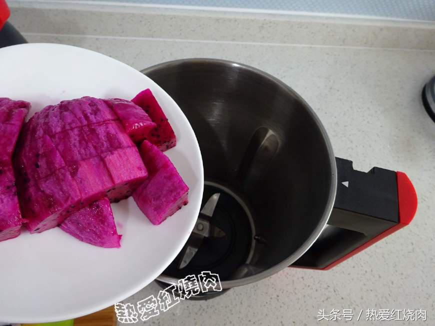 在家就能做的水果奶昔超级健康,苹果加牛奶榨成奶昔吃营养不好吗