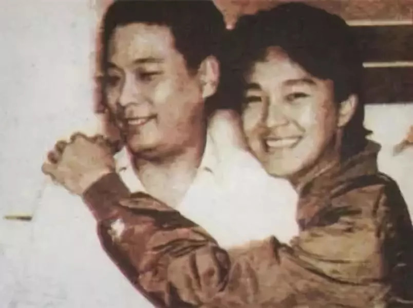 林雪吴孟达颁奖典礼,林雪评价周星驰