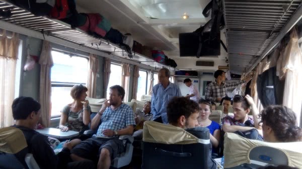 火车上的空调是怎么回事,火车上空调为什么这么冷