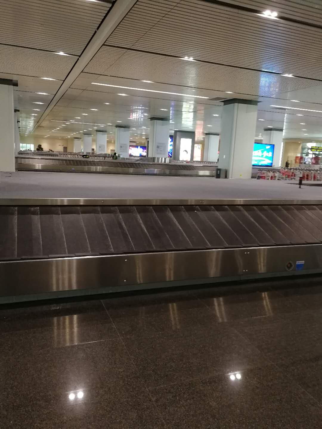 第一次坐飞机如何不丢人,第一次坐飞机的真实感受