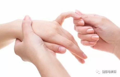 手部护理护手精华仙女必备,如何护手又嫩又白又细又好看