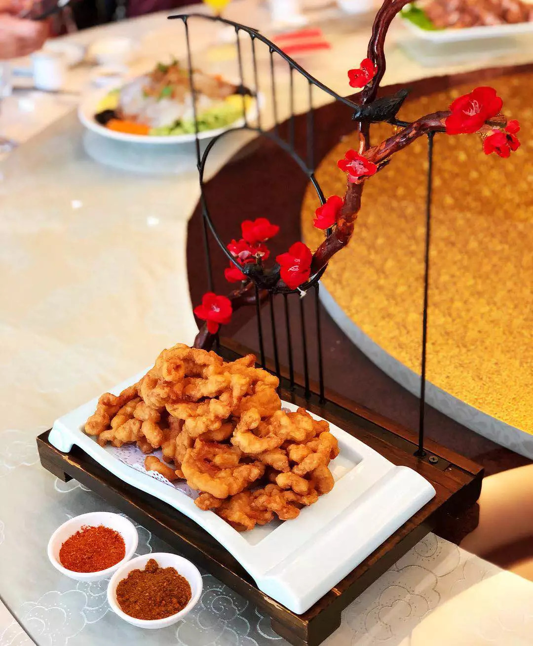 王炸！大连10家饭店鲜活海鲜组队放价，顾客自发早9点来排队！