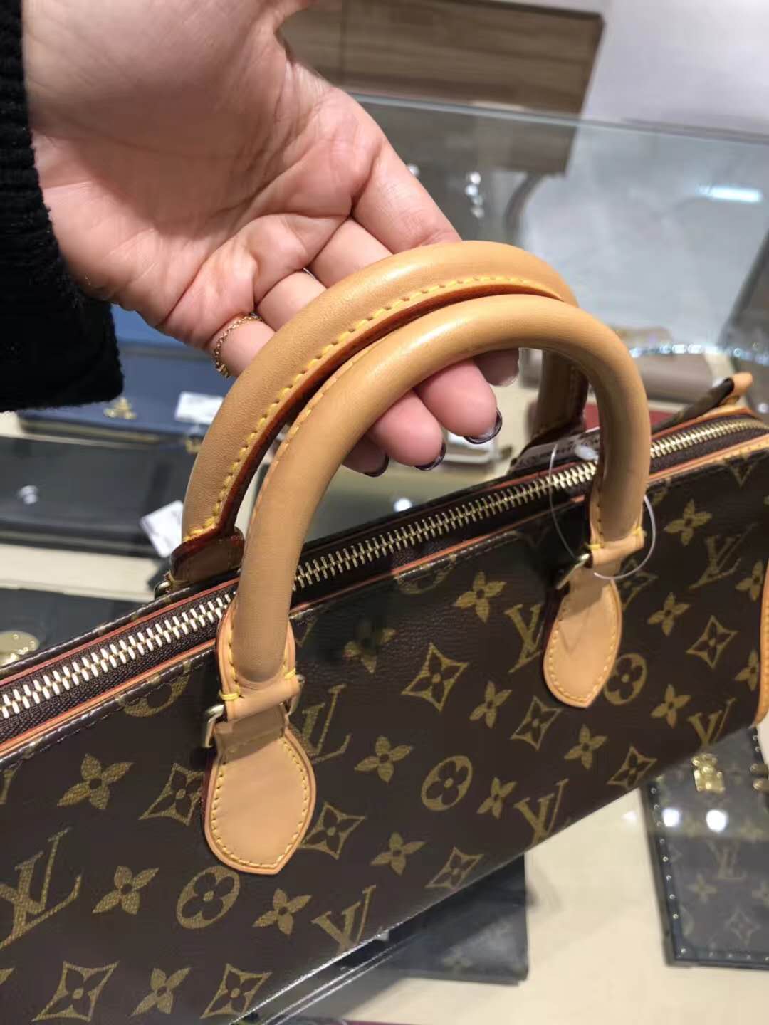 日本vintage中古探店,lv包包必买真实上身图