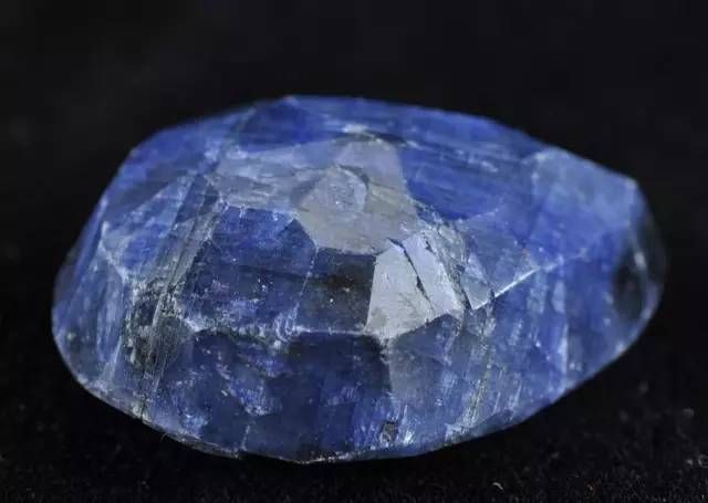 缅甸星光红宝石真假鉴别方法,红宝石电容真假辨别最简单方法