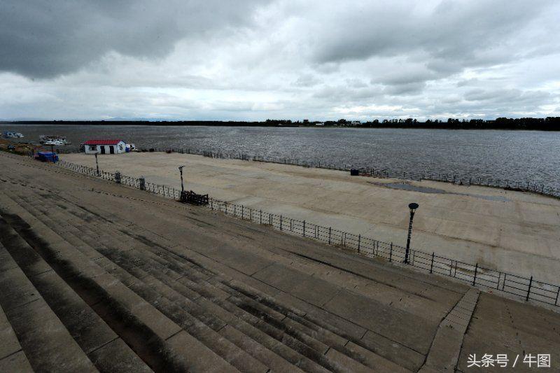 戚振林漫步青岛八大关,戚振林乌苏