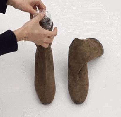 鞋子里倒东西,鞋子不用刷就能干净的方法