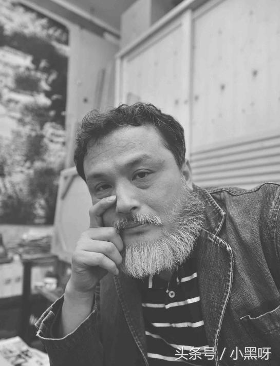 李东伟——率真而不浮薄空洞，质朴而不甜俗媚人