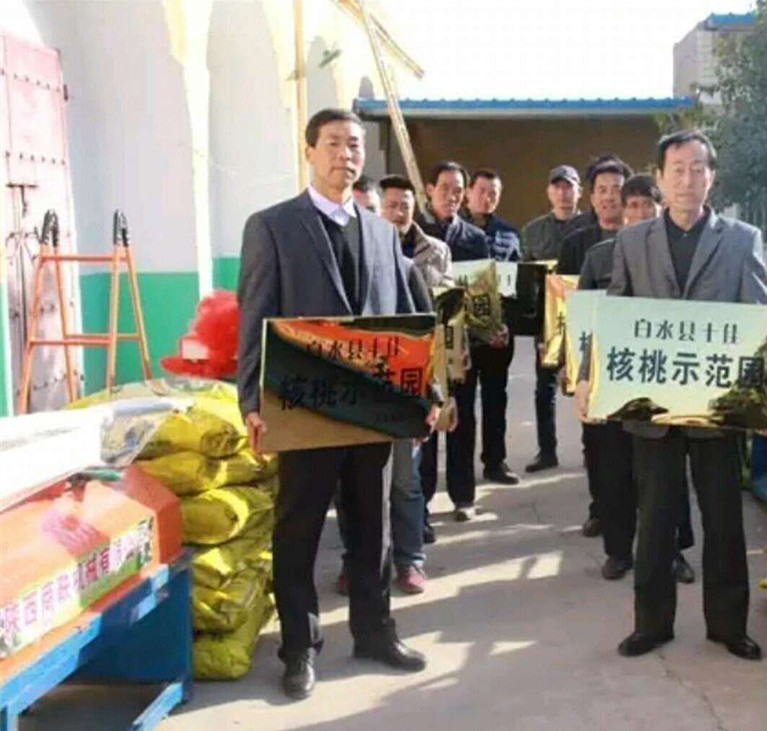 用28年如一日的执着坚守,坚守20年的一个承诺