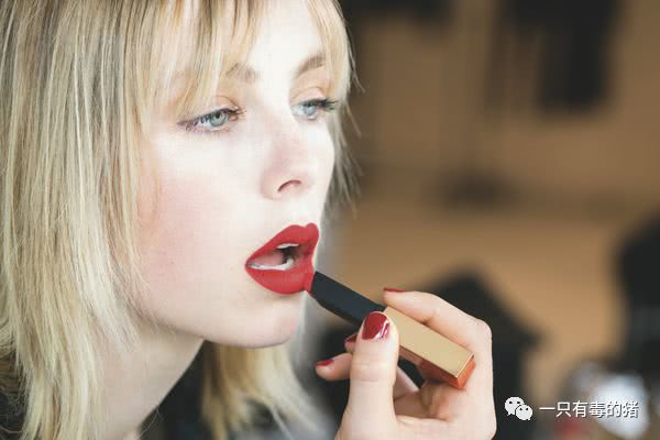 ysl哪个色号和迪奥999一样,ysl1966和迪奥999哪个好用啊