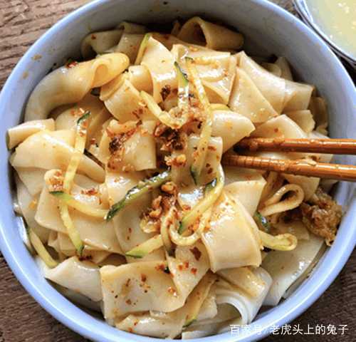 超好吃调凉皮的料汁怎么调配,调凉皮的料汁怎么调配不要辣