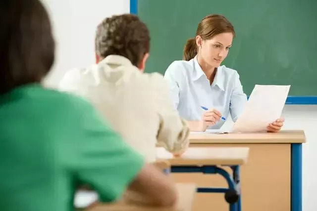 痛心女教师自杀事件,29岁女教师查出胃癌