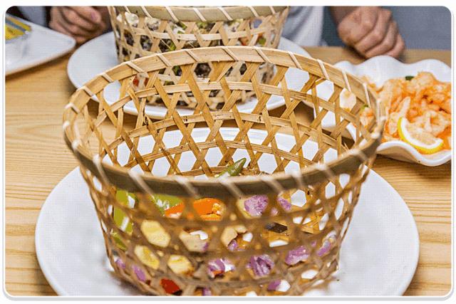 深圳竹篮蒸生蚝,深圳新安秦师傅竹篮蒸生蚝