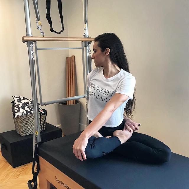 中老年经络瑜伽每天必练10个动作,五行经络瑜伽完整版改善气血两虚