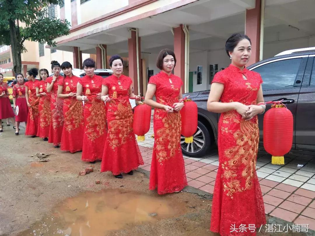 杨家镇安榄村外嫁姐妹回娘家聚会,雷州官茂村姐妹回娘家