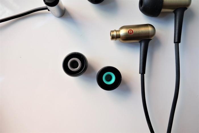 索尼出过的神级耳机,索尼最值得买的一款耳机