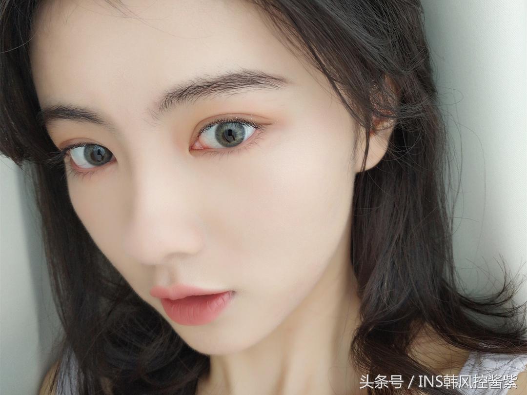 网红都戴什么颜色的美瞳,网红都戴什么样的美瞳比较逼真