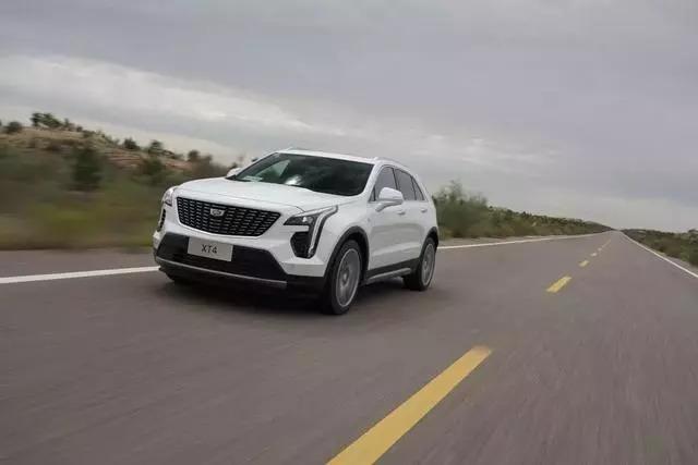 凯迪拉克xt4越野试驾视频2020,38号车评凯迪拉克xt4试驾视频