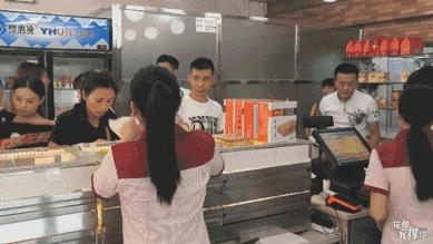 真羡慕，住系育才街的花都人，可以从街头食到街尾