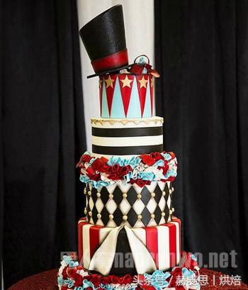 七种创意婚礼蛋糕推荐,浪漫四溢最具创意的43款婚礼蛋糕