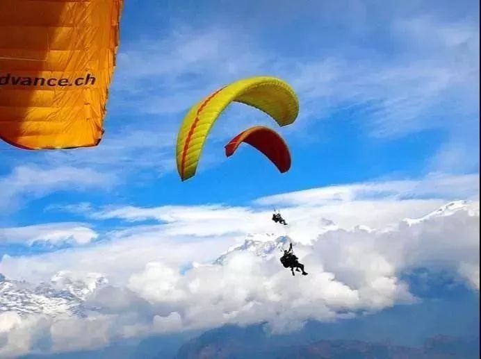 川西不次于牛背山的观景平台,比牛背山更近的贡嘎观景平台