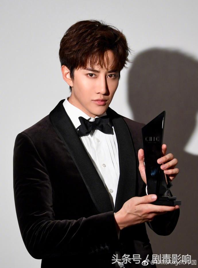 杨蓉被他化妆心速爆表，做客中餐厅吸粉无数，这位泰国帅哥太会撩