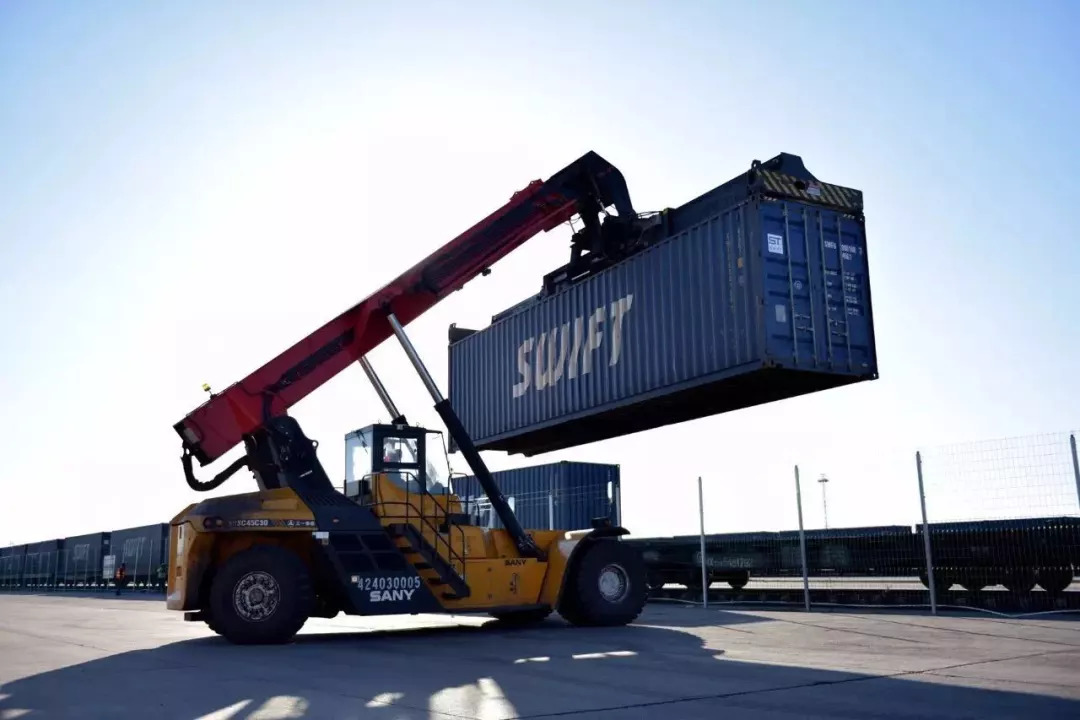 中欧班列的图片,中欧班列国际铁路照片