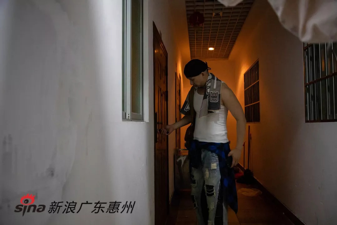 看见第二季06剧情,看到酒吧男生跳舞