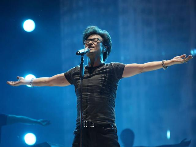 好赌的五位名人，一位葬礼都是粉丝集资置办，一位儿还父债