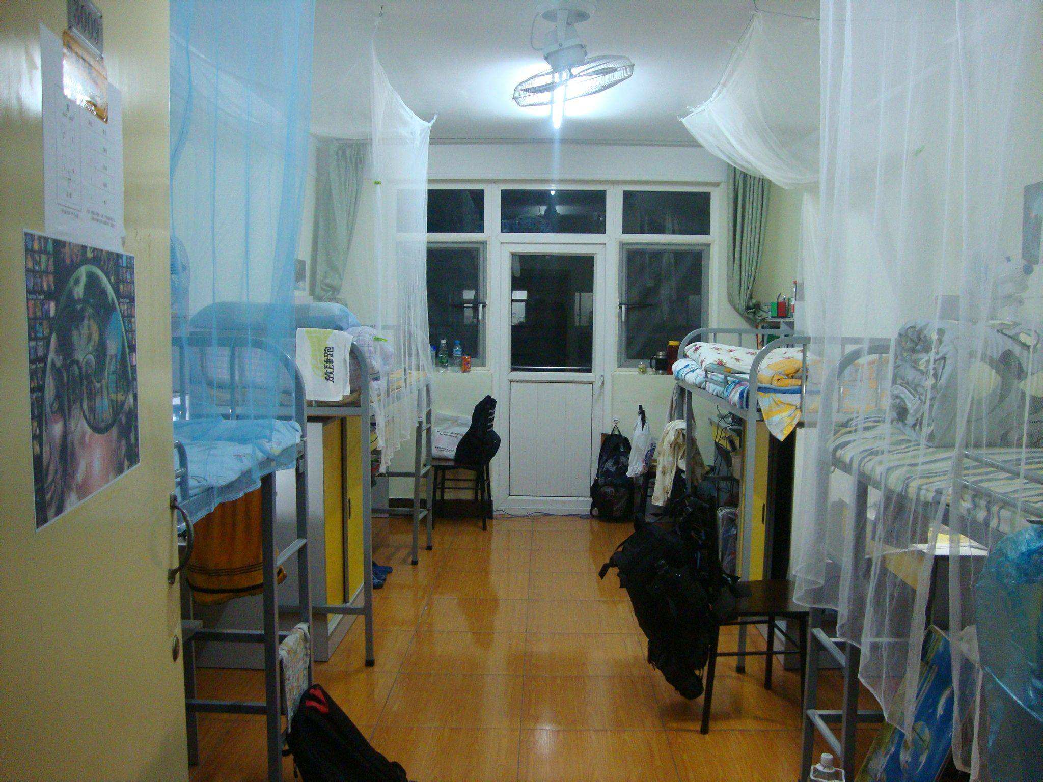 在宿舍和舍友闹矛盾了怎么解决,大一宿舍关系怎么处理